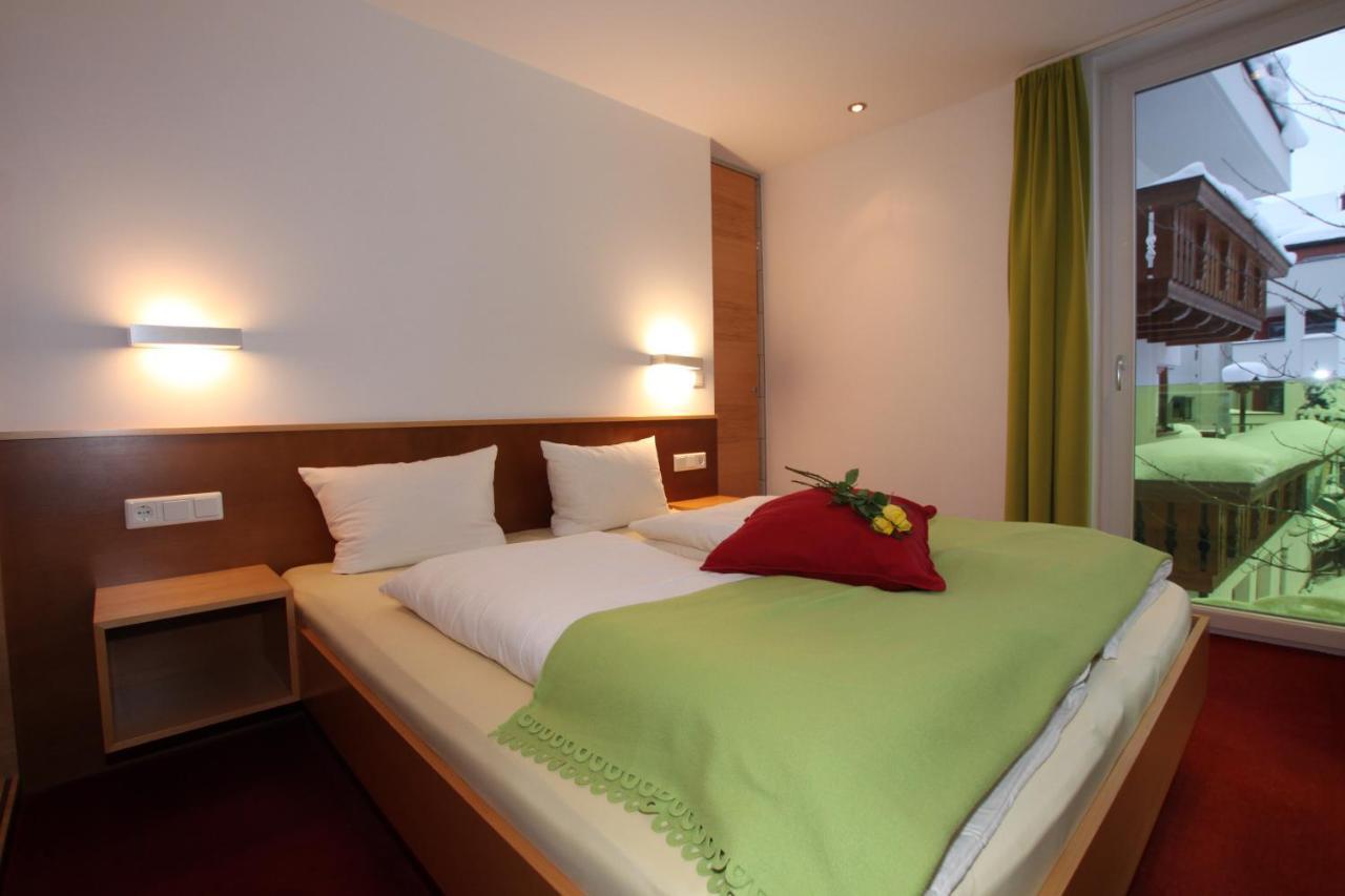Almandin Apartments 이스크글 외부 사진
