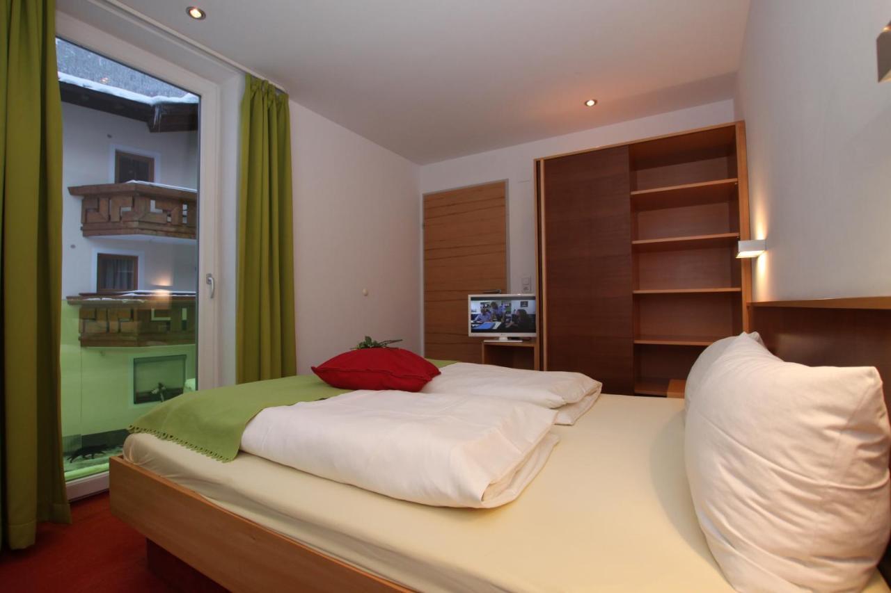 Almandin Apartments 이스크글 외부 사진